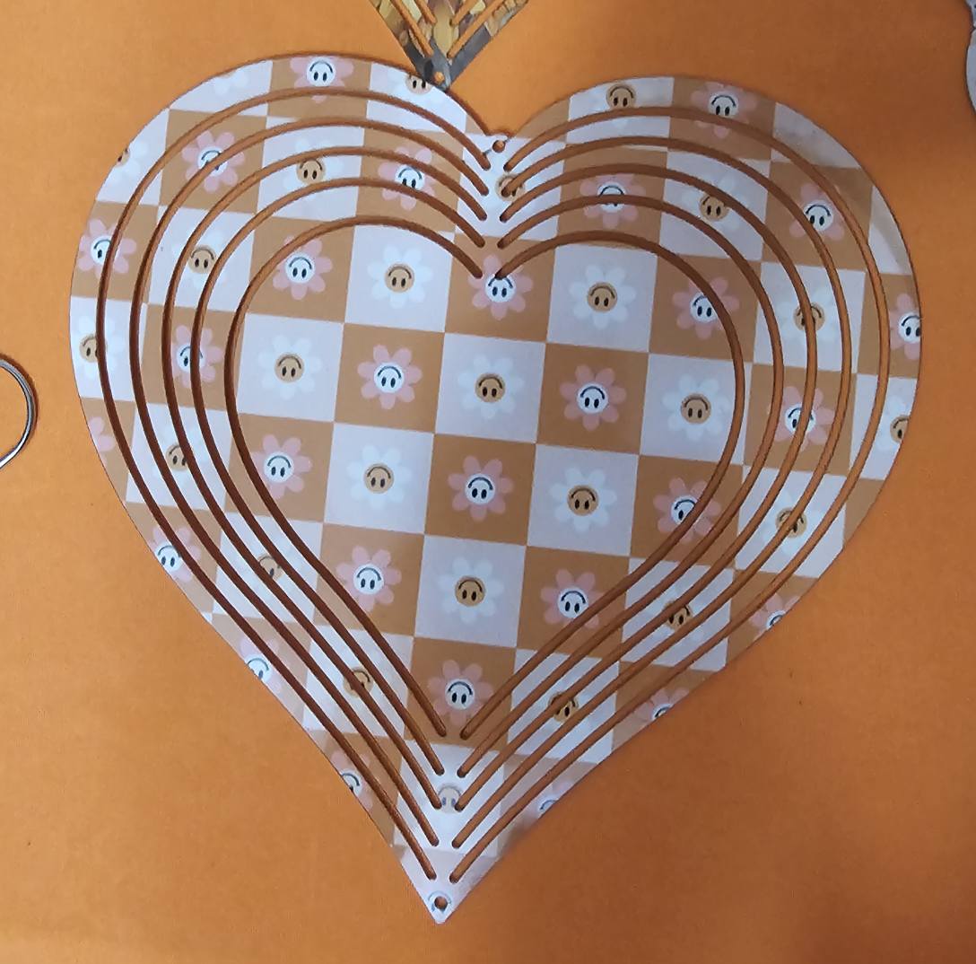 WIND SPINNER HEART SHAPED