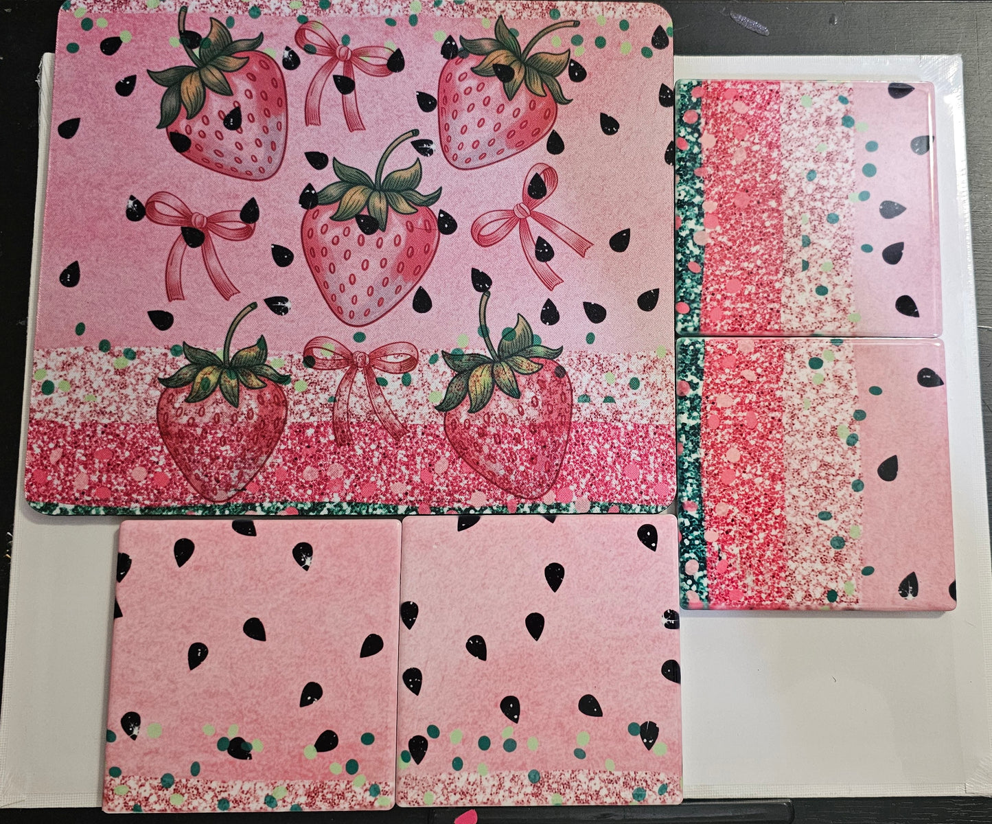 MOUSE PAD AND 4 MATCHING COASTERS