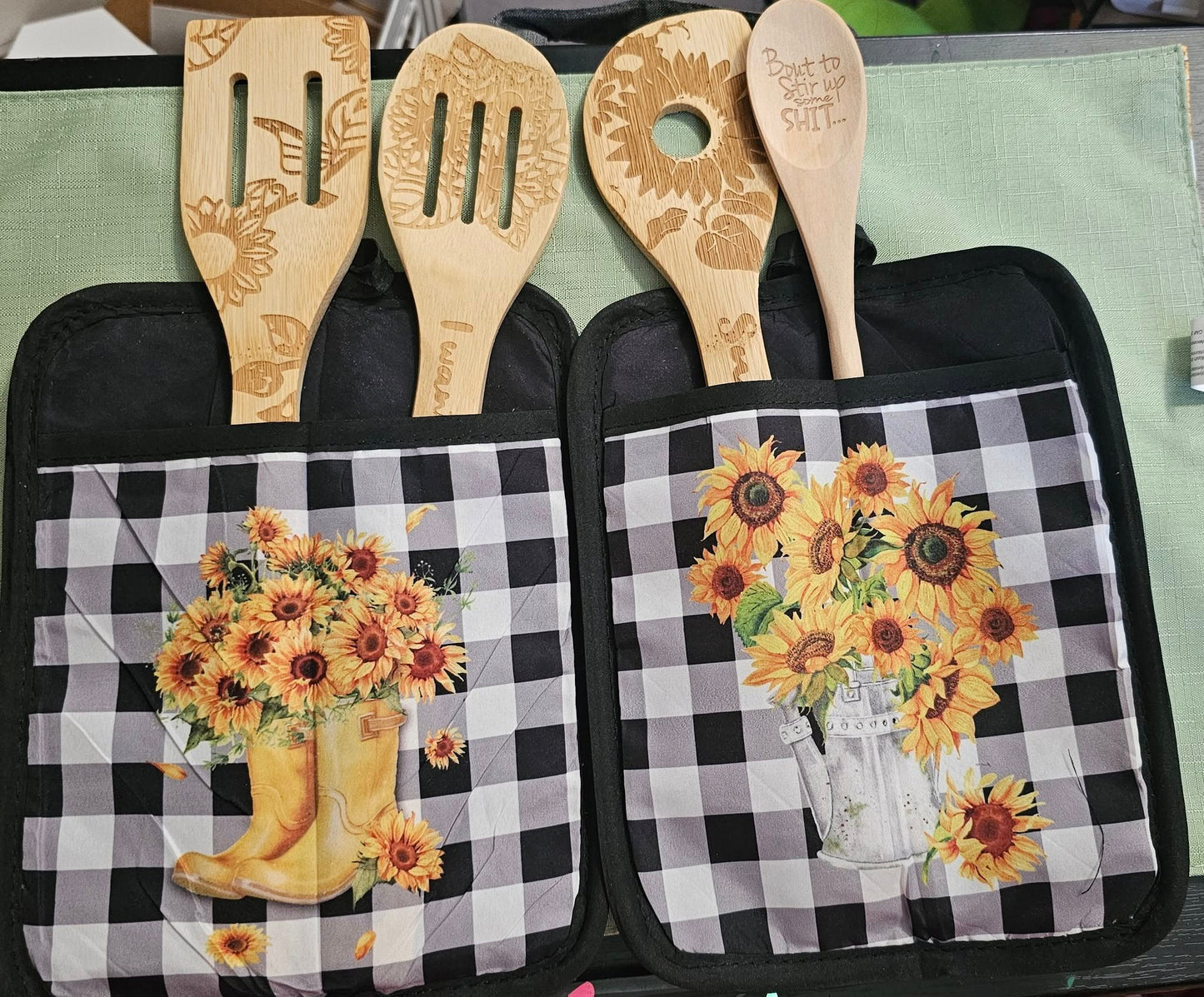 KITCHEN UTENSILS